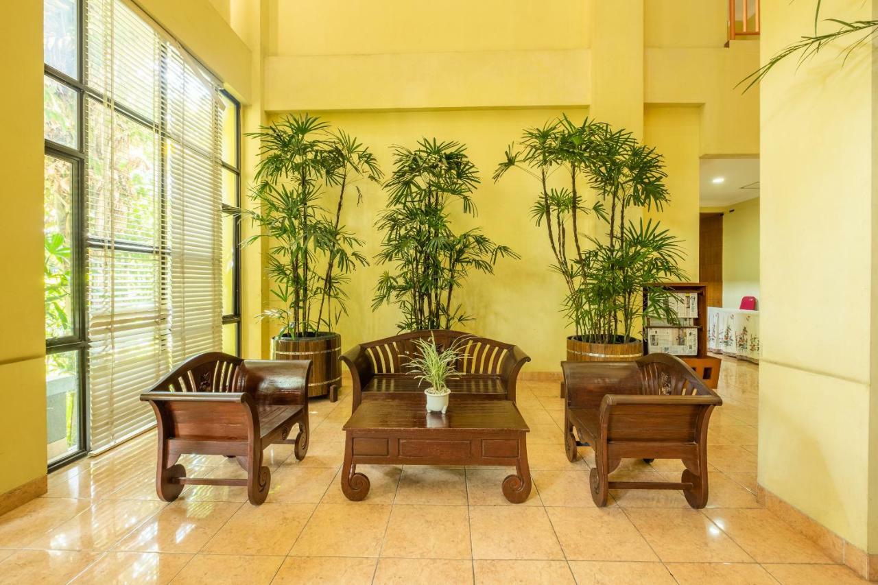 Hotel Capital O 1010 Isola